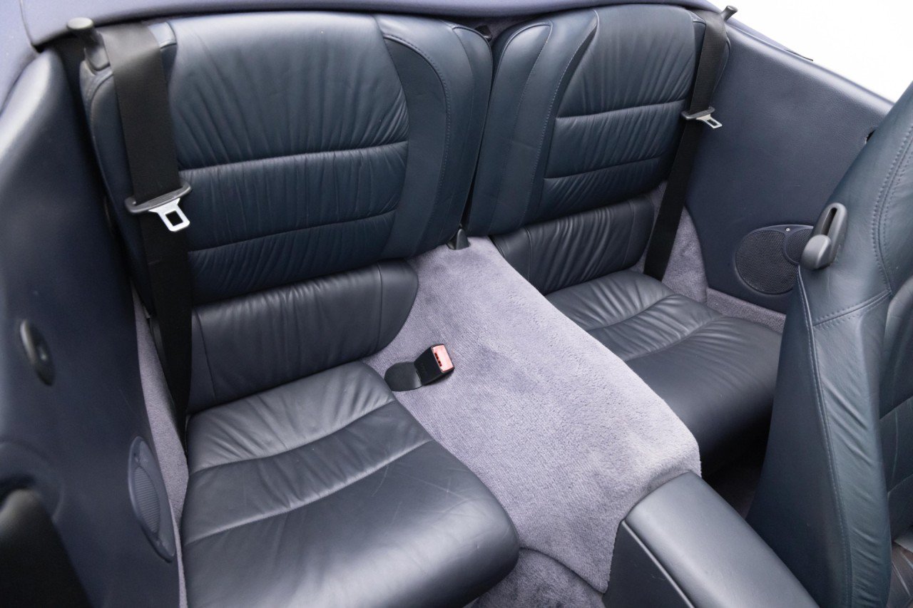 Used 2000 Porsche 911 Cabriolet image 38
