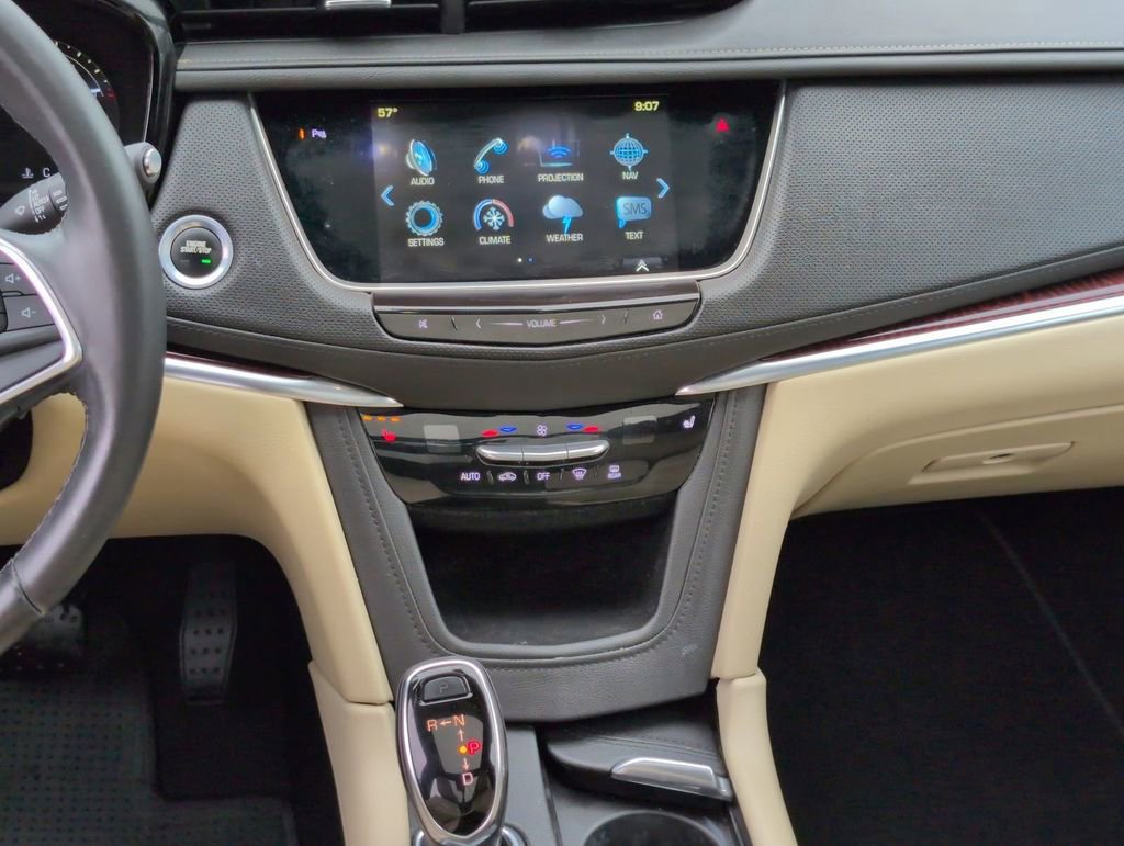 Used 2018 Cadillac XT5 Luxury w/ Driver Awareness Package image 30