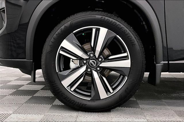 New 2025 Nissan Rogue SL image 13