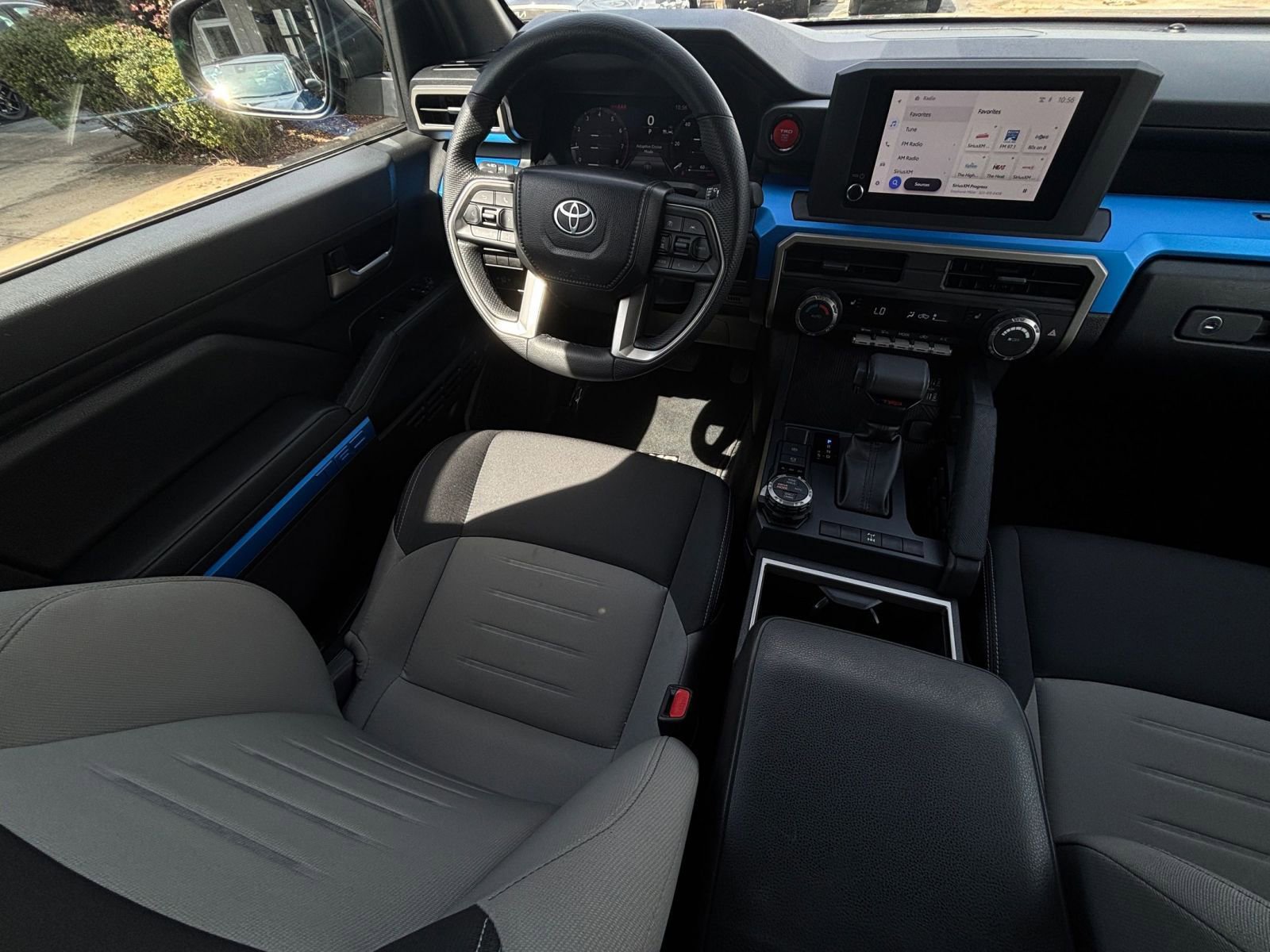 Used 2025 Toyota Tacoma TRD Off-Road image 37