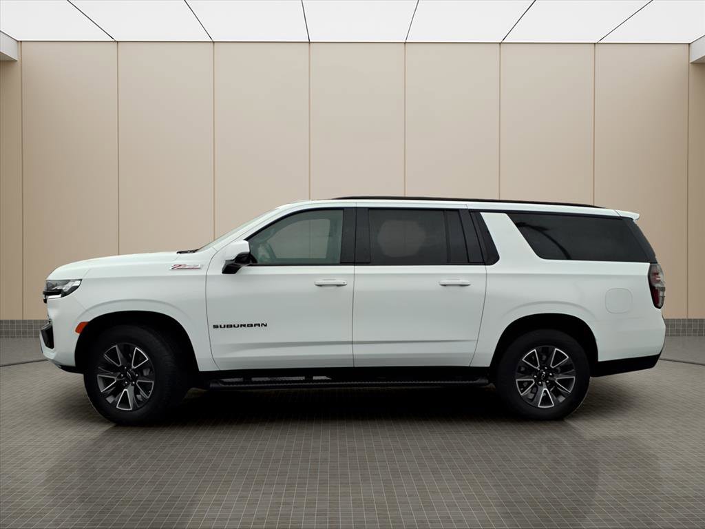 Used 2023 Chevrolet Suburban Z71 w/ Luxury Package image 3