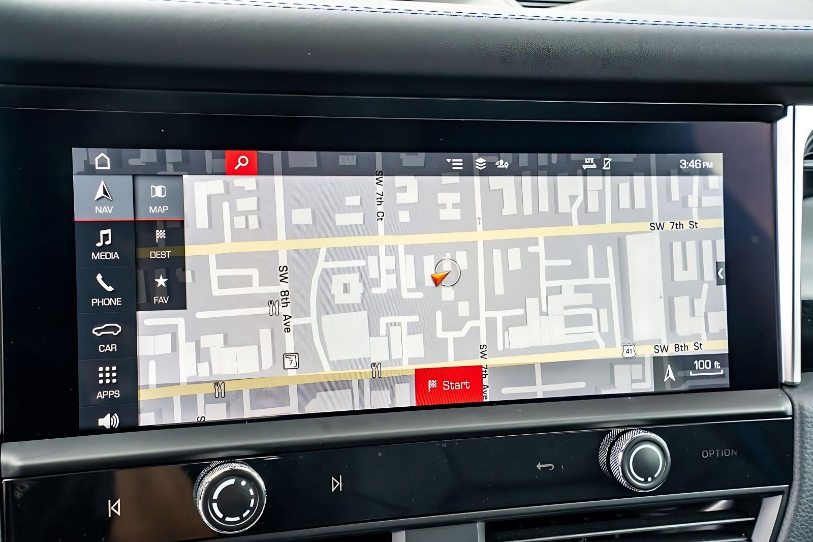 Used 2022 Porsche Macan S image 33