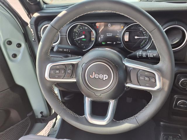 Used 2023 Jeep Wrangler Unlimited Sahara w/ Cold Weather Group AWD/4WD image 10