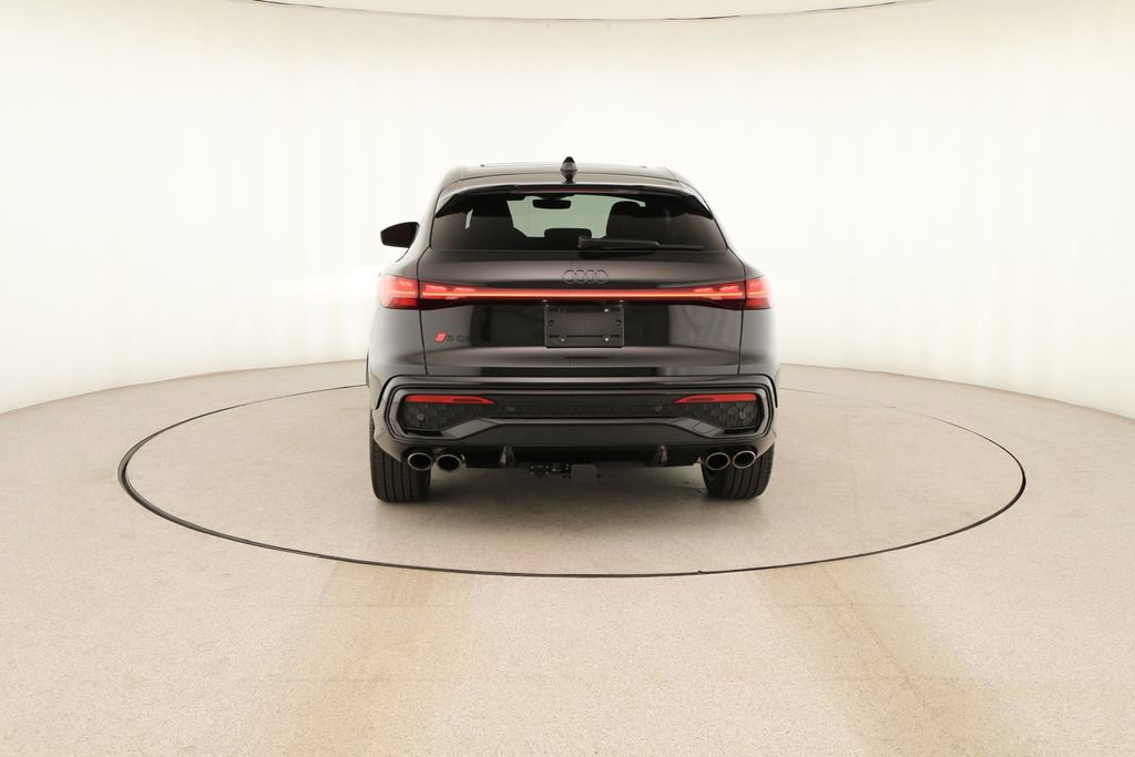 Certified 2025 Audi SQ5 Prestige image 5