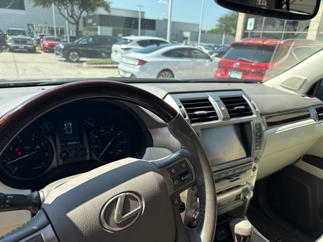 Used 2019 Lexus GX 460 Premium w/ Premium Package AWD/4WD image 16