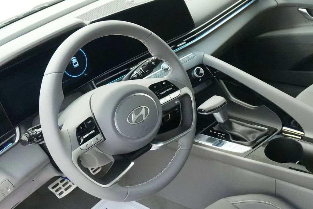 New 2026 Hyundai Elantra Sport image 13