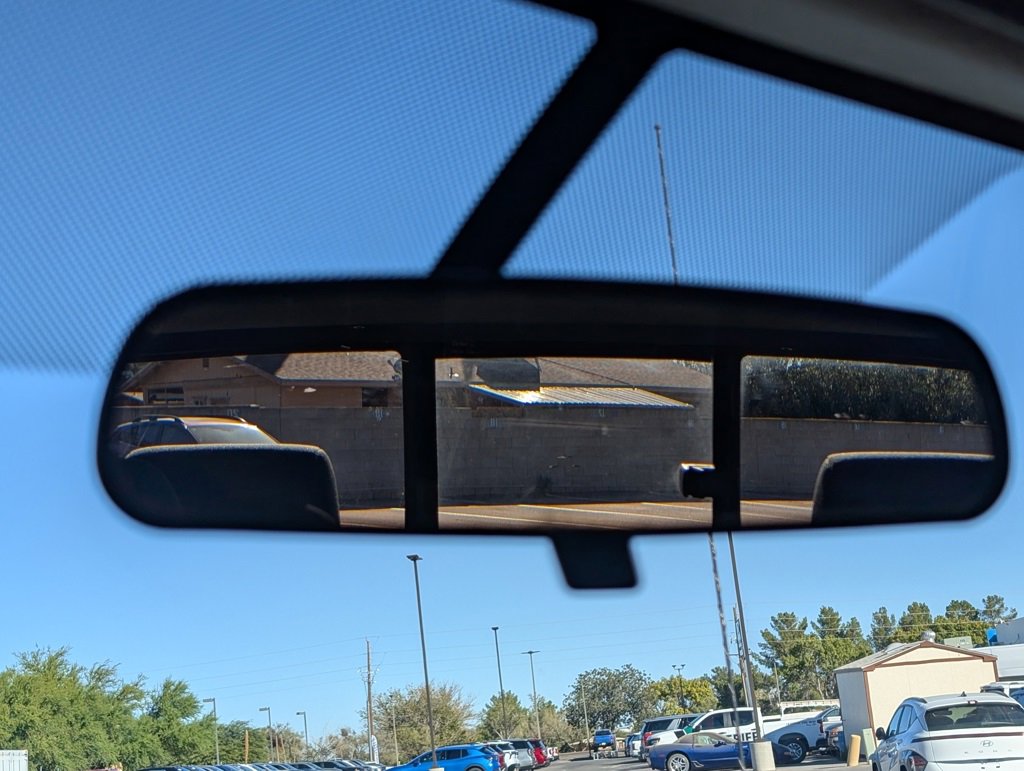 Used 2015 Nissan Frontier SV image 18