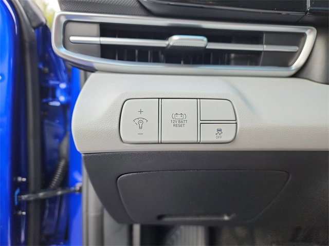 New 2025 Hyundai Elantra Limited image 22