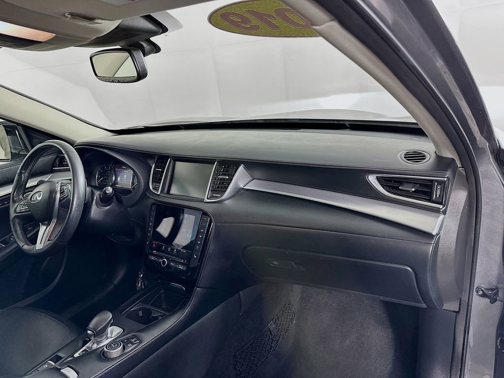 Used 2019 INFINITI QX50 Essential w/ Premium Heat Package image 39