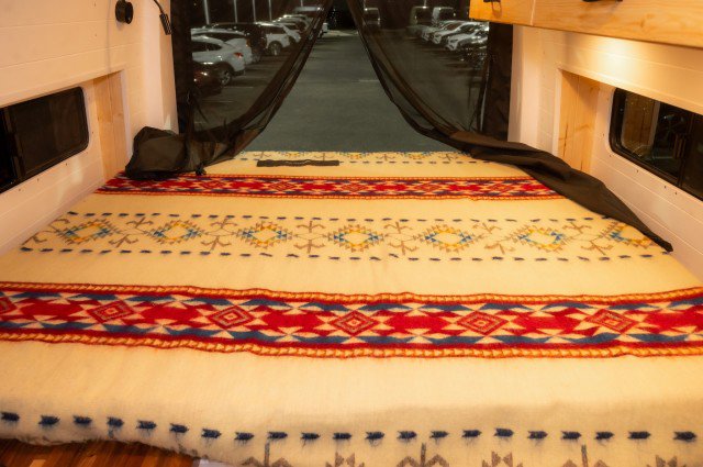 Used 2024 Mercedes-Benz Sprinter 2500 image 19