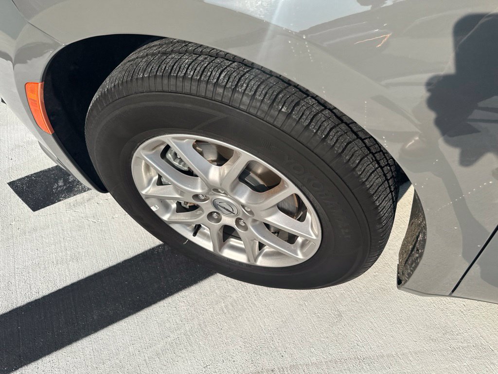 Used 2025 Chrysler Pacifica Select FWD image 38