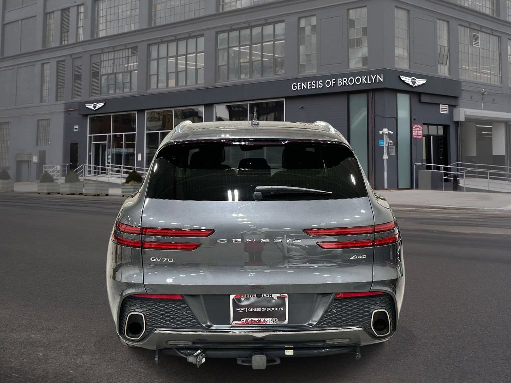 Used 2023 Genesis GV70 2.5T AWD/4WD image 4