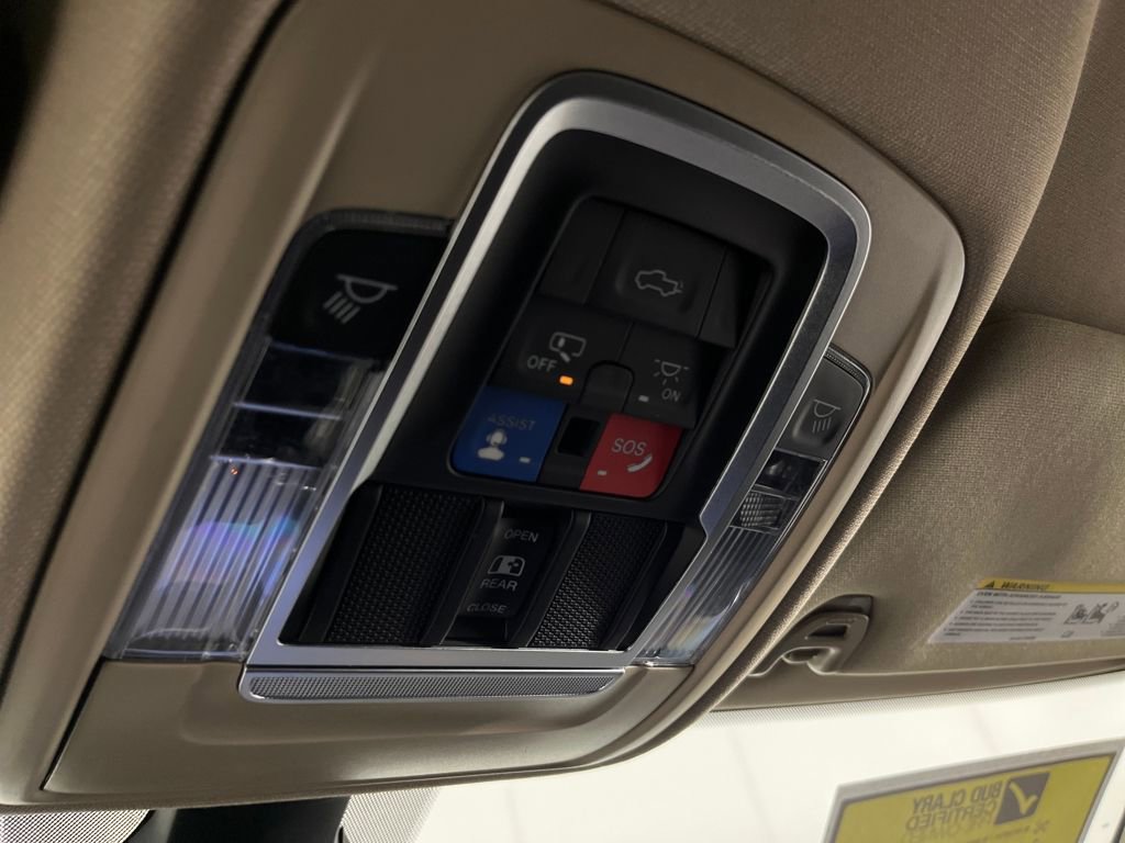 Used 2022 RAM 3500 Laramie image 24