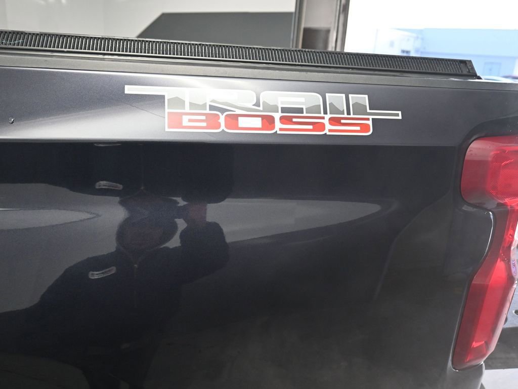 Used 2024 Chevrolet Silverado 1500 LT Trail Boss w/ Convenience Package II image 20