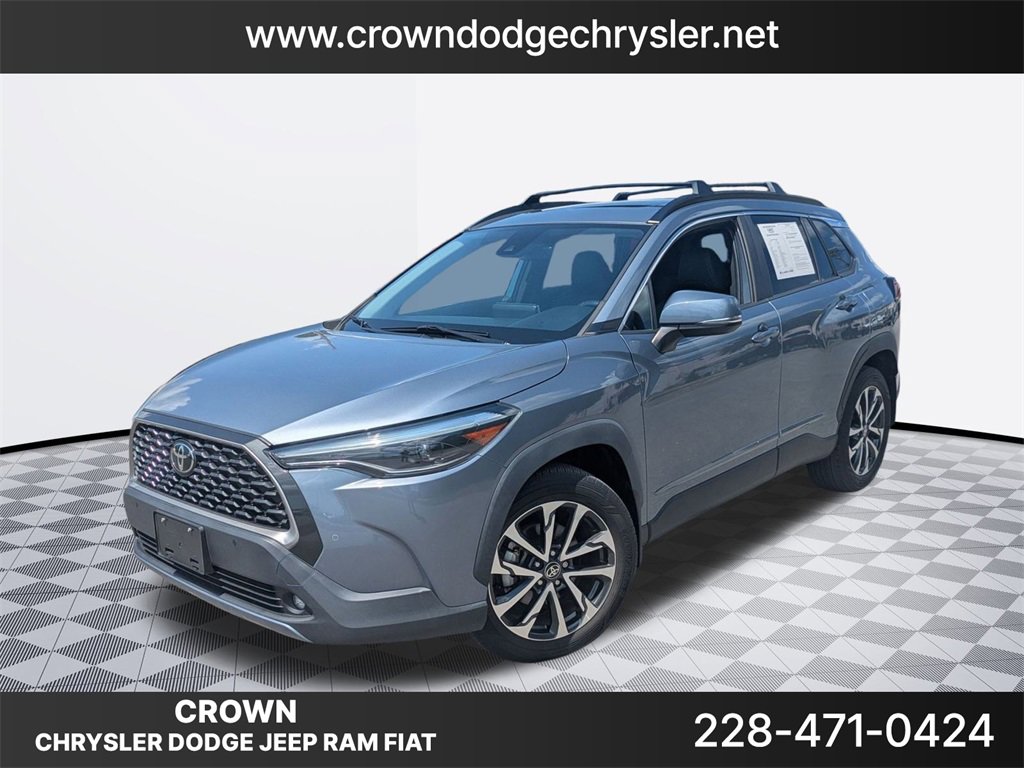 Used 2022 Toyota Corolla Cross XLE