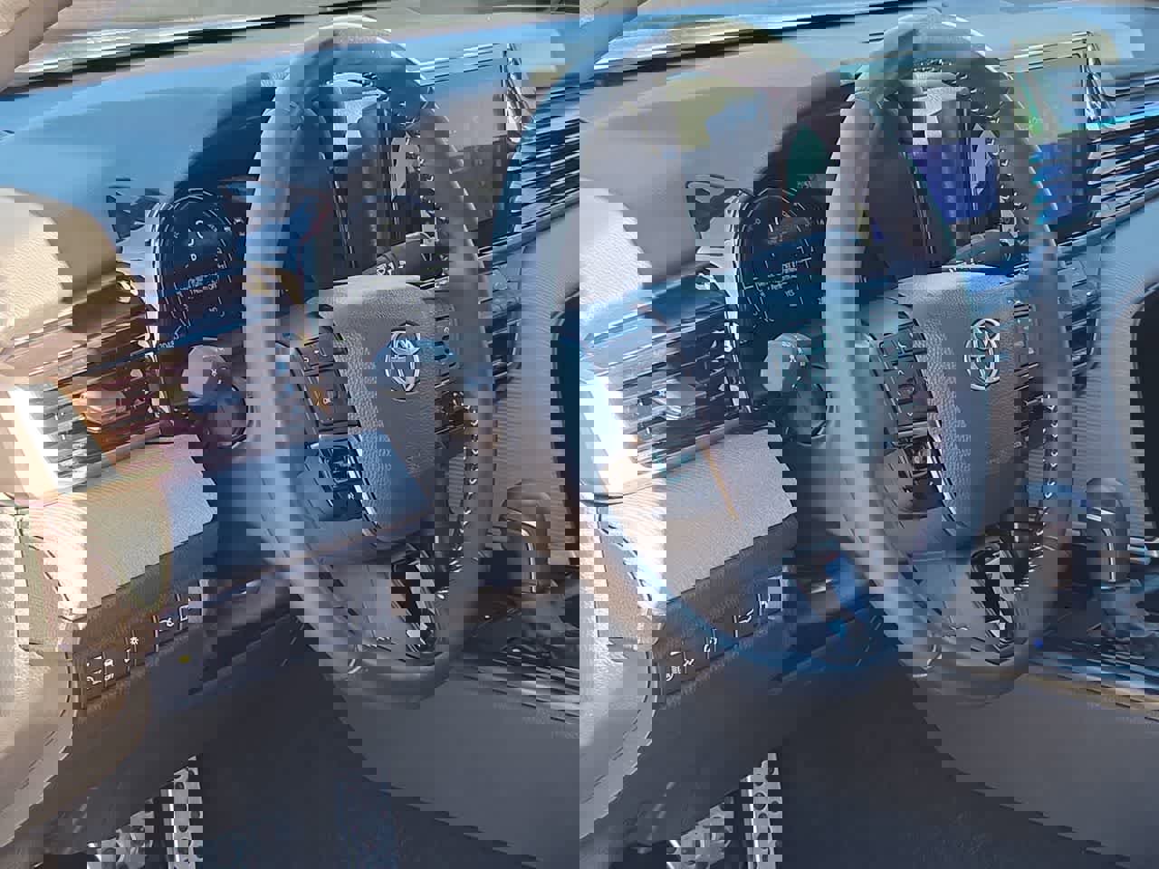 Certified 2025 Toyota Camry SE w/ Convenience Package image 10