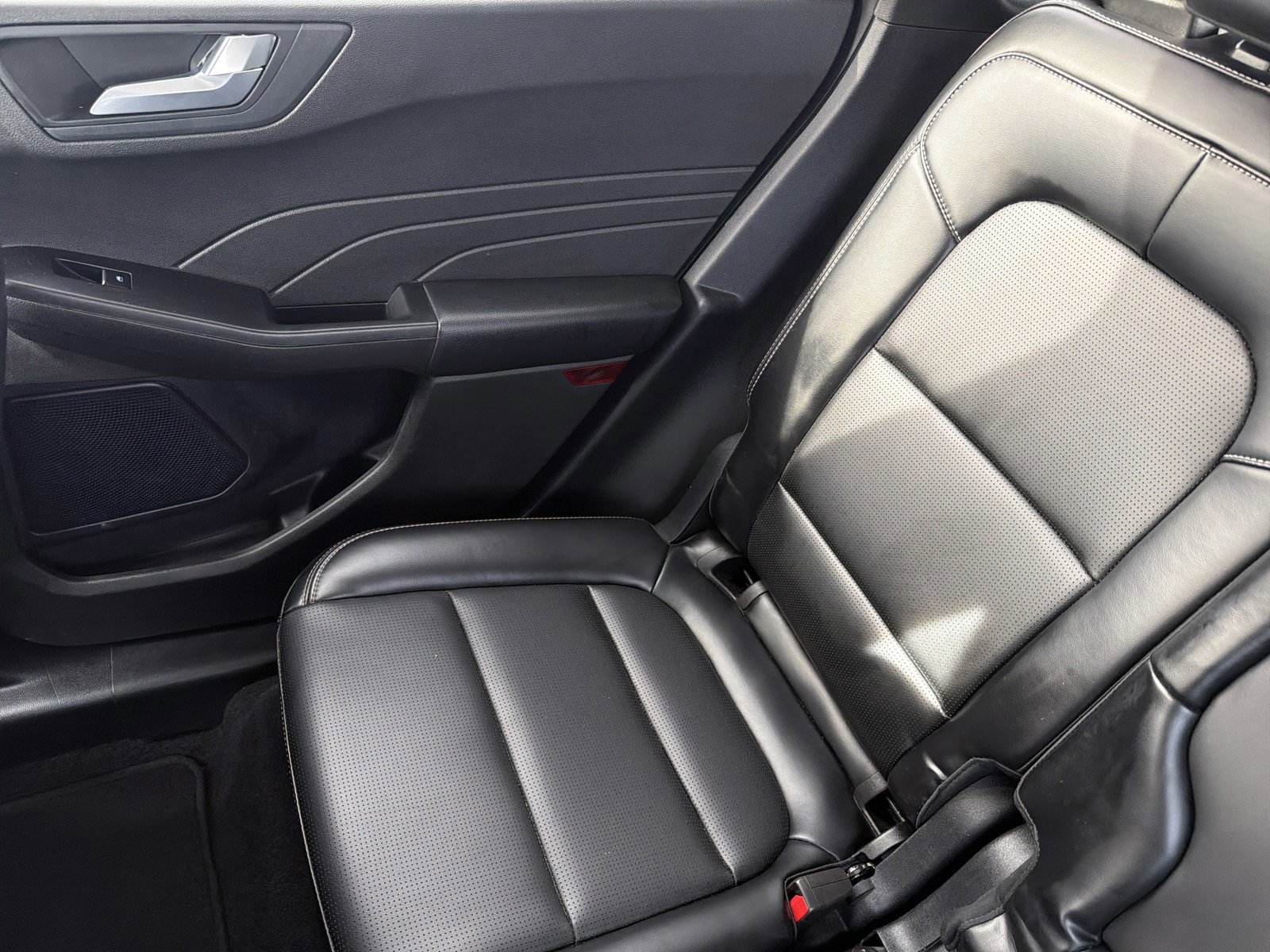 Used 2024 Ford Escape Platinum image 12