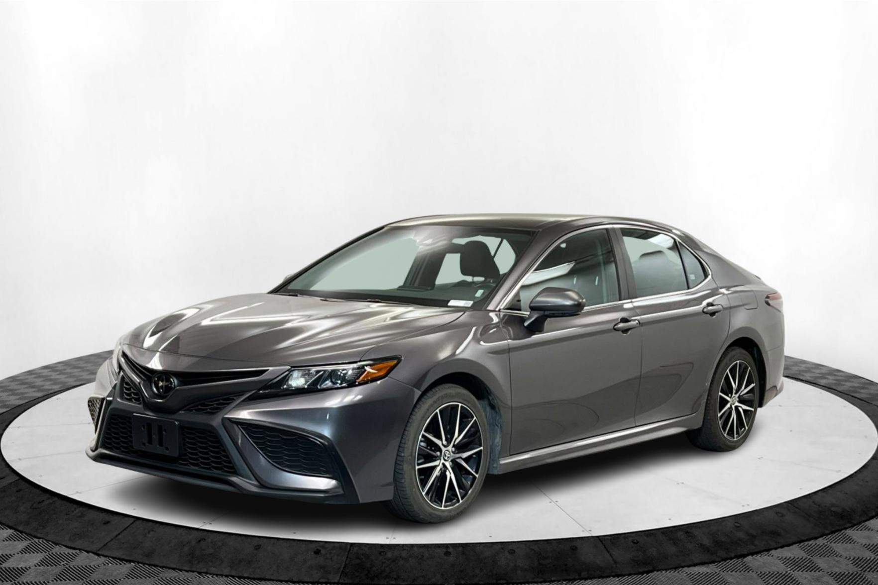 Used 2023 Toyota Camry SE