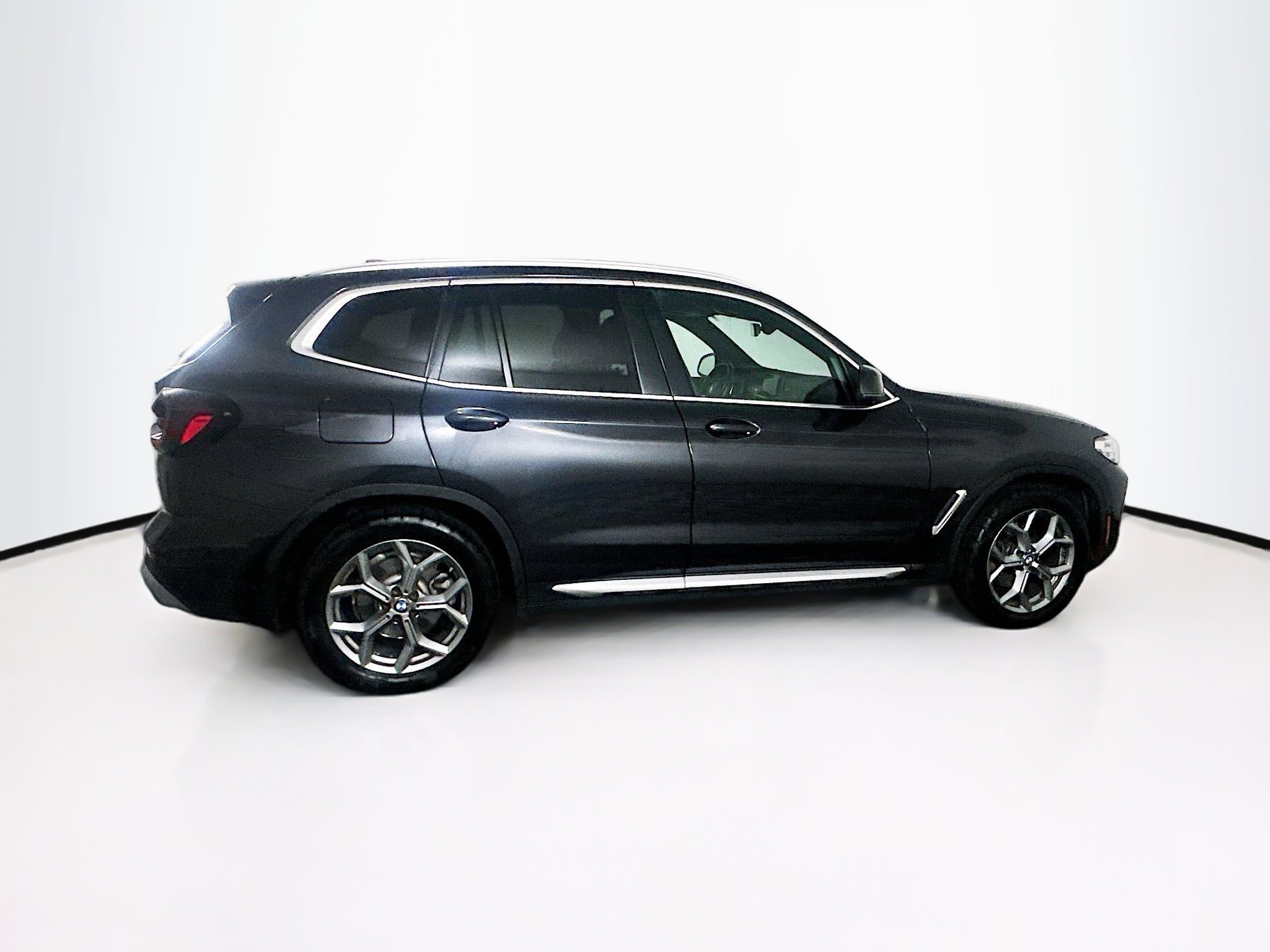 Used 2024 BMW X3 sDrive30i w/ Convenience Package image 10