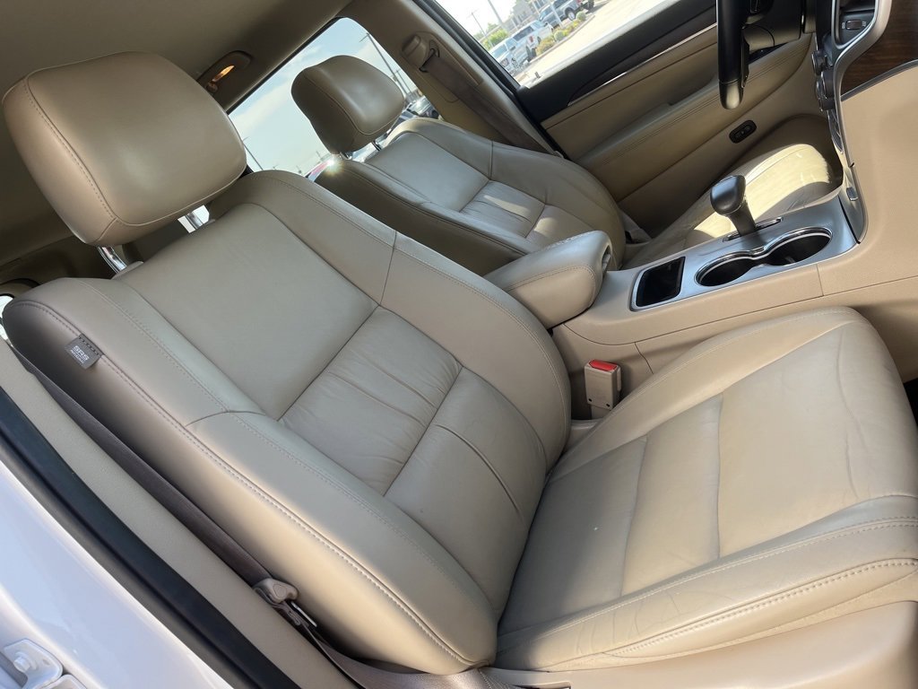Used 2015 Jeep Grand Cherokee Limited image 24