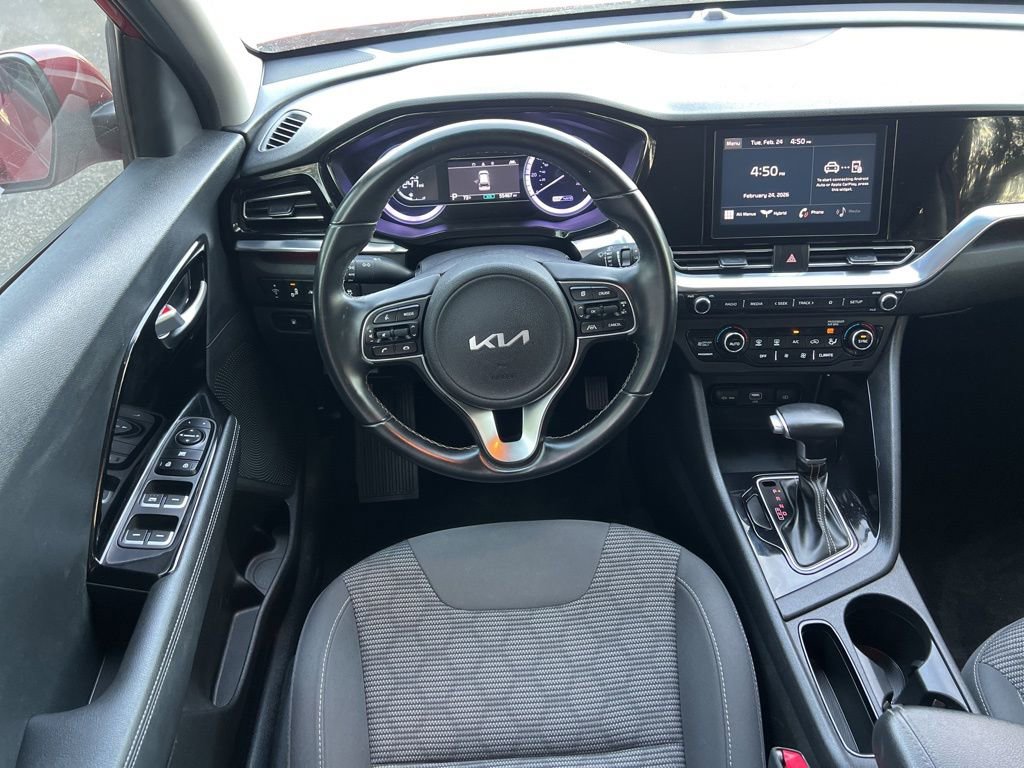 Used 2022 Kia Niro LXS image 19