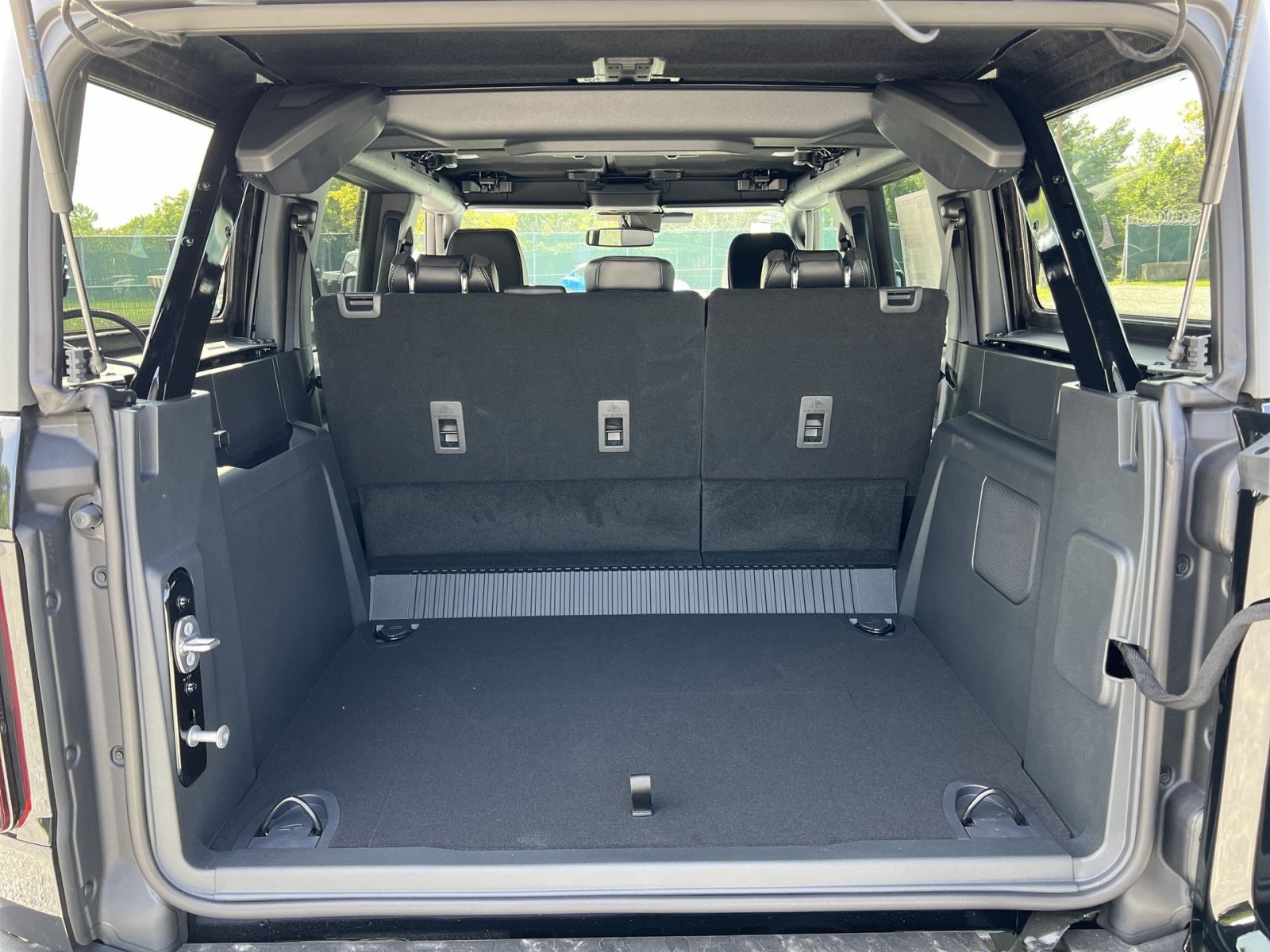 New 2026 Ford Bronco Outer Banks AWD/4WD image 25