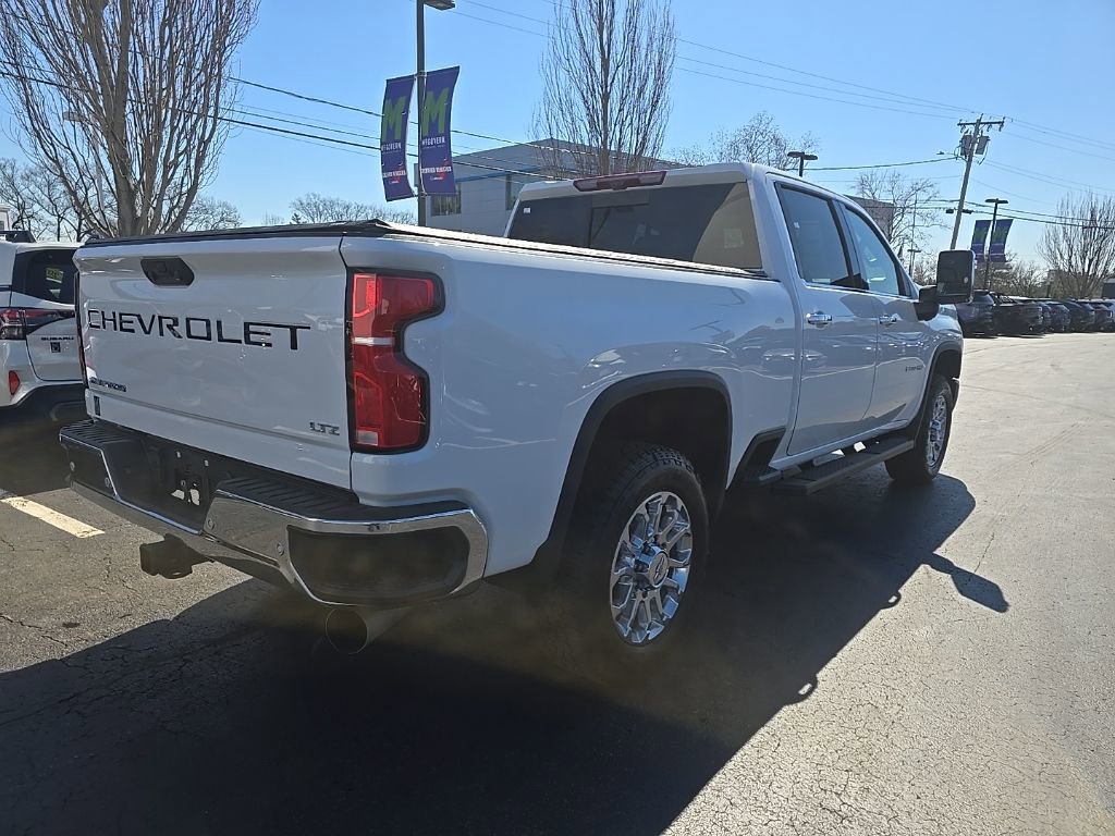 Used 2025 Chevrolet Silverado 2500 LTZ w/ LTZ Premium Package image 8