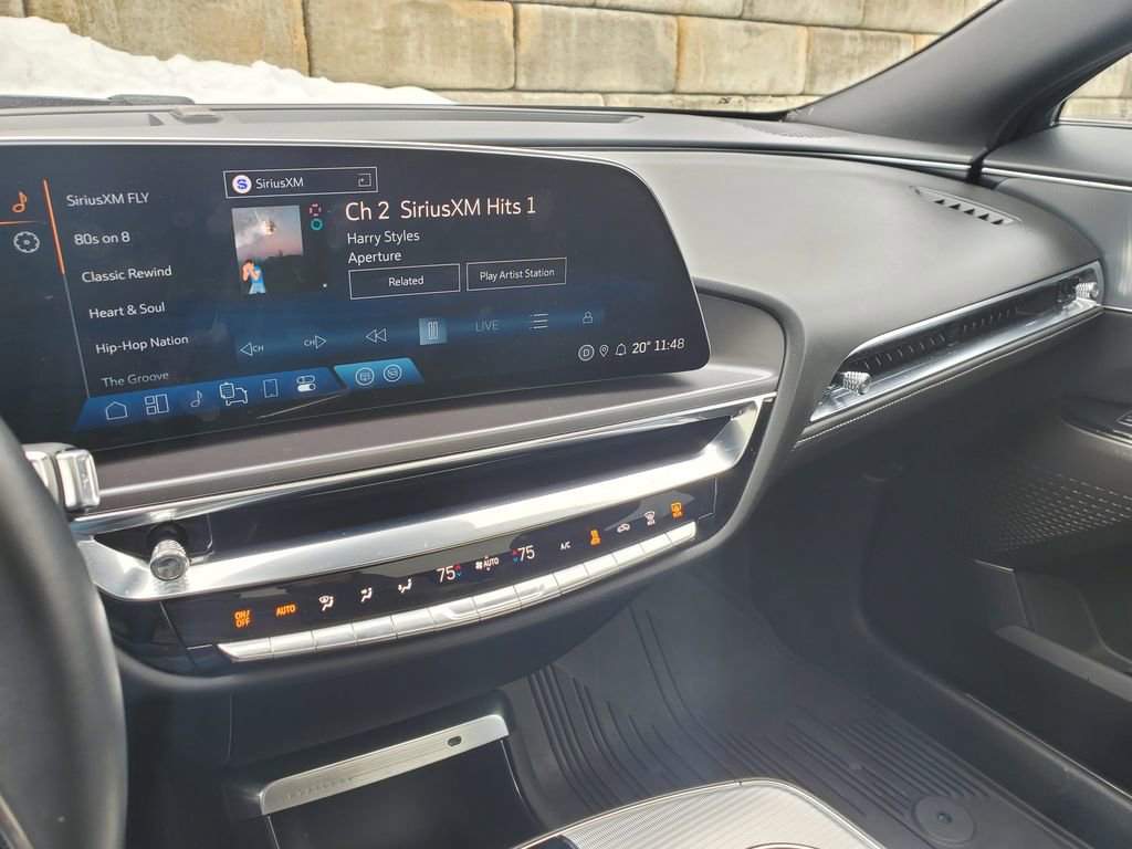 Used 2024 Cadillac Lyriq Tech w/ Driver Assist Package image 31