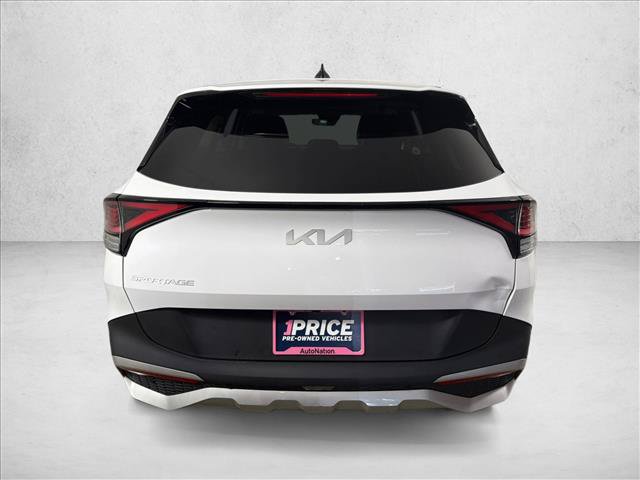 Used 2024 Kia Sportage EX FWD image 5