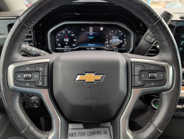 Used 2022 Chevrolet Silverado 1500 LT AWD/4WD image 16