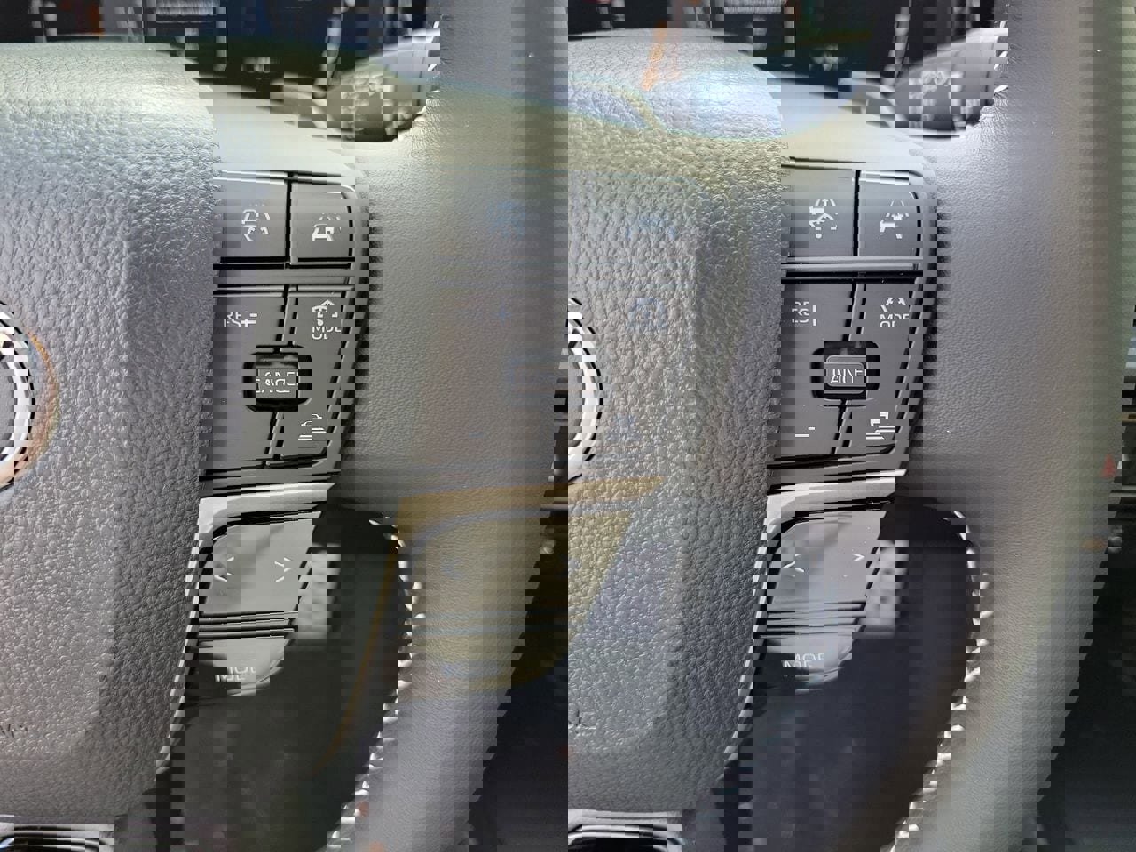 Used 2026 Toyota Camry SE image 21