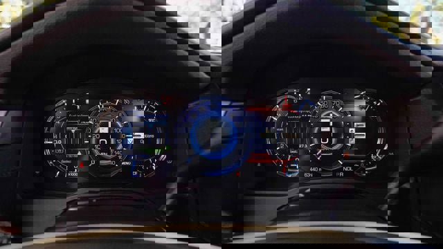 Used 2019 Cadillac Escalade ESV Premium Luxury image 49