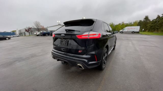 Used 2020 Ford Edge ST w/ Cold Weather Package AWD/4WD image 9