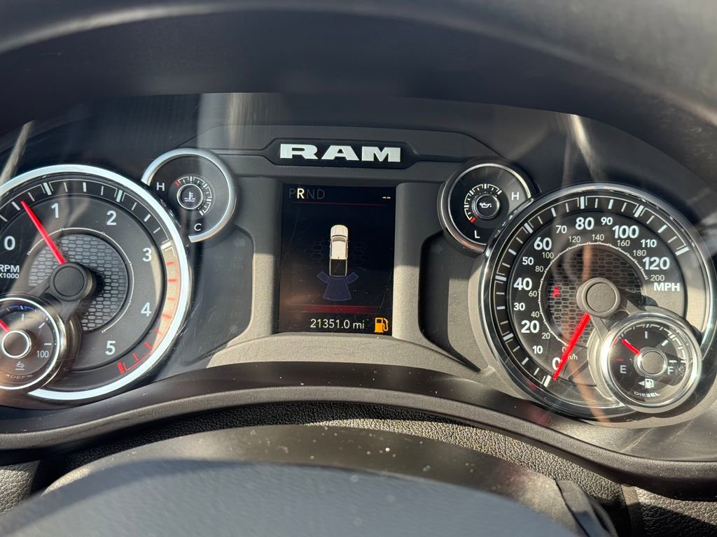 Used 2024 RAM 3500 Tradesman w/ Chrome Appearance Group image 26