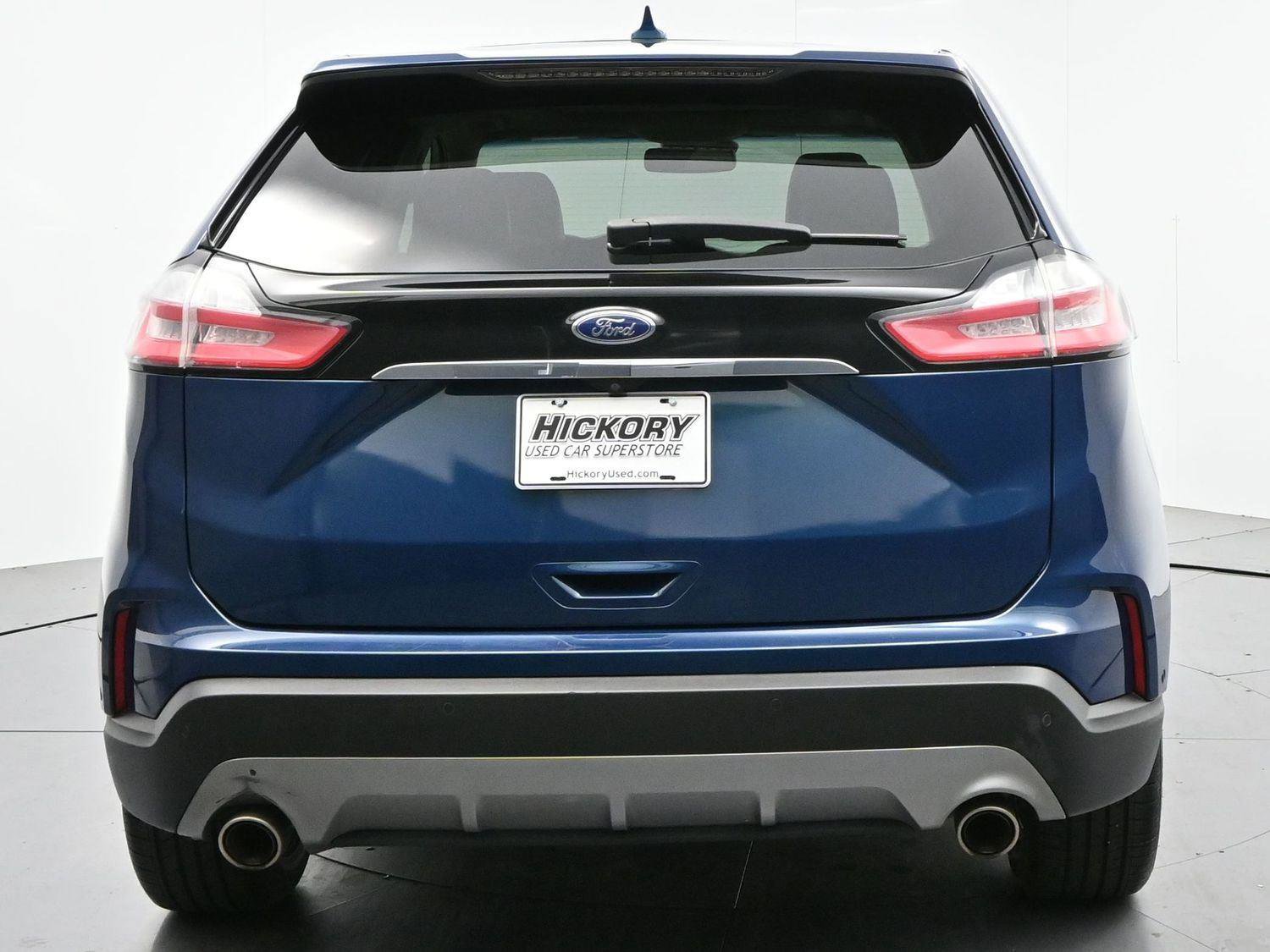 Used 2020 Ford Edge Titanium w/ Equipment Group 301A FWD image 6