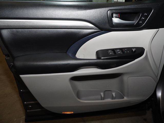 Certified 2018 Toyota Highlander Limited image 13