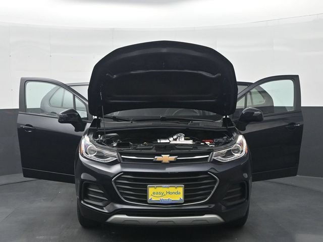 Used 2022 Chevrolet Trax LT w/ LT Convenience Package AWD/4WD image 36