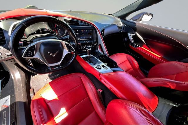 Used 2015 Chevrolet Corvette Z06 w/ 3LZ Preferred Equipment Group image 7