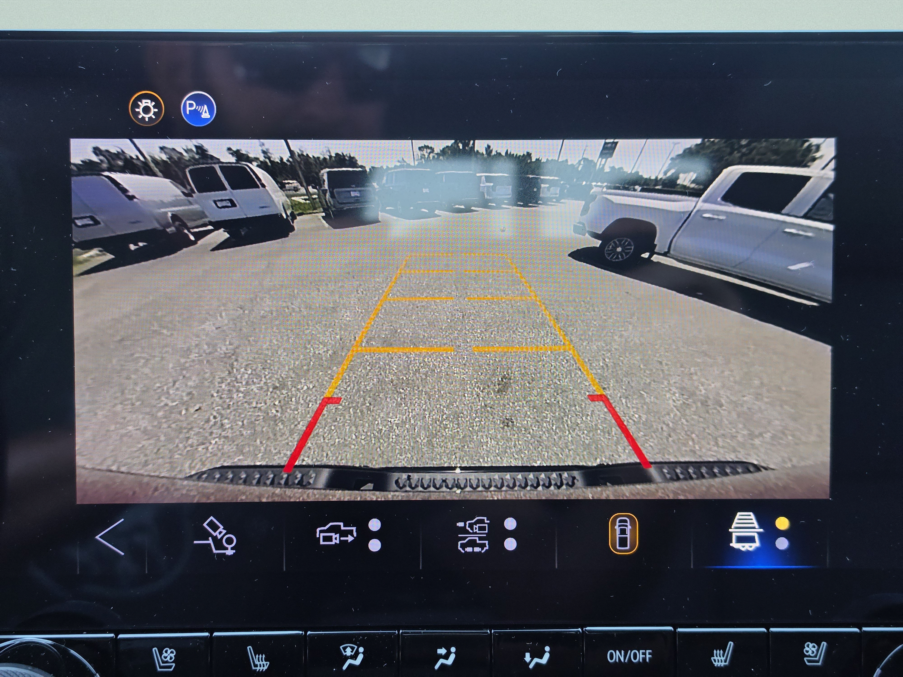 New 2026 Chevrolet Colorado ZR2 w/ Technology Package AWD/4WD image 29