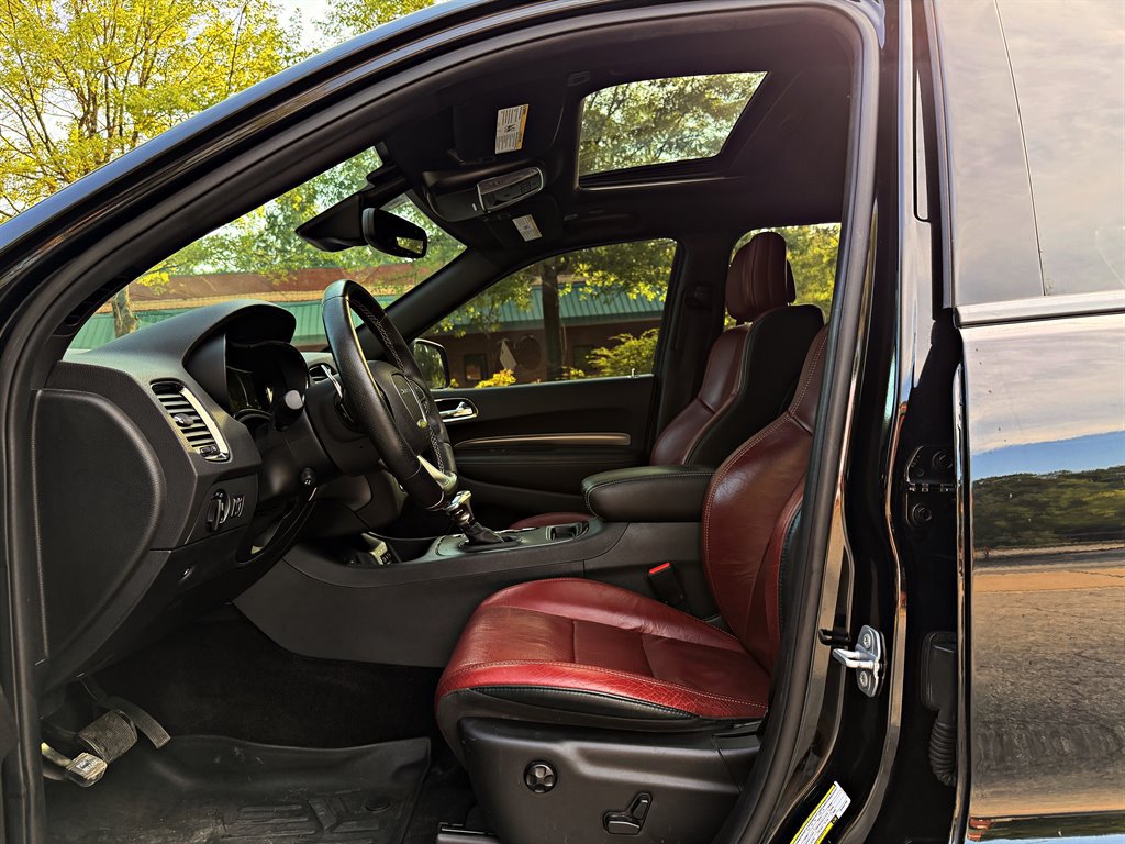 Used 2018 Dodge Durango SRT w/ Technology Group AWD/4WD image 9