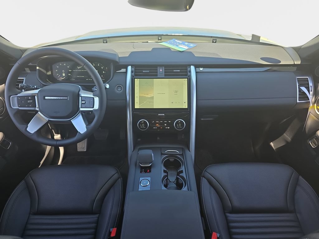 New 2026 Land Rover Discovery S AWD/4WD image 9