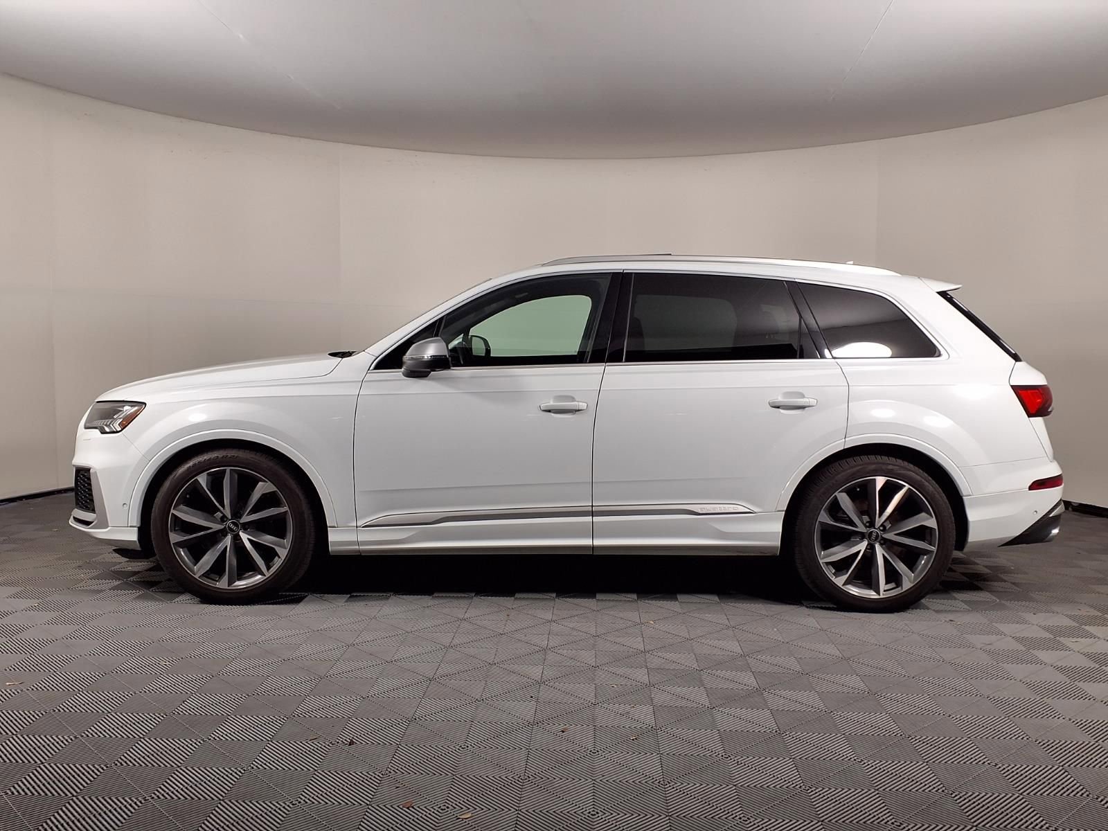 Used 2021 Audi SQ7 Premium Plus w/ Driver Assistance Package AWD/4WD image 4