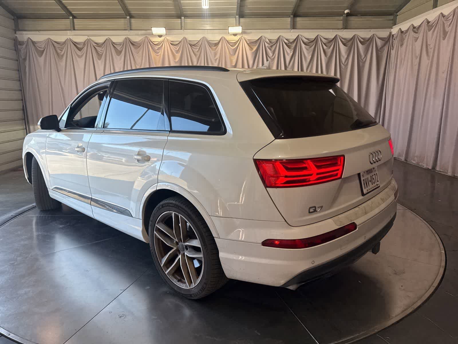 Used 2017 Audi Q7 3.0T Prestige w/ Prestige Package AWD/4WD image 7
