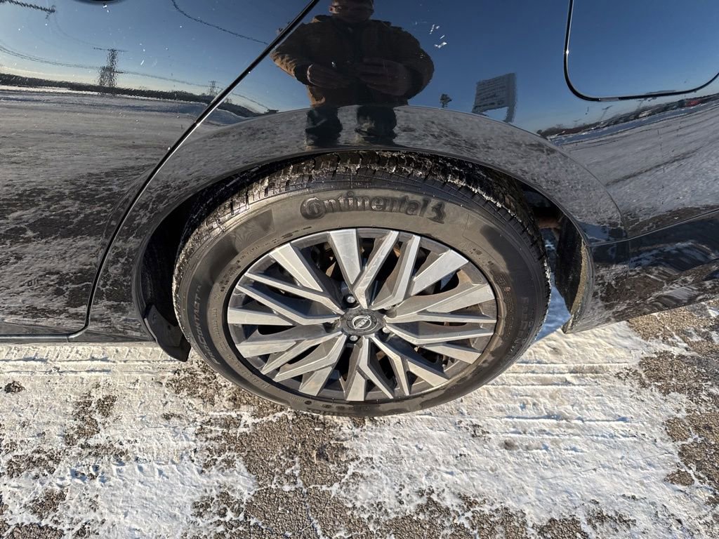 Used 2024 Nissan Altima 2.5 SV image 16