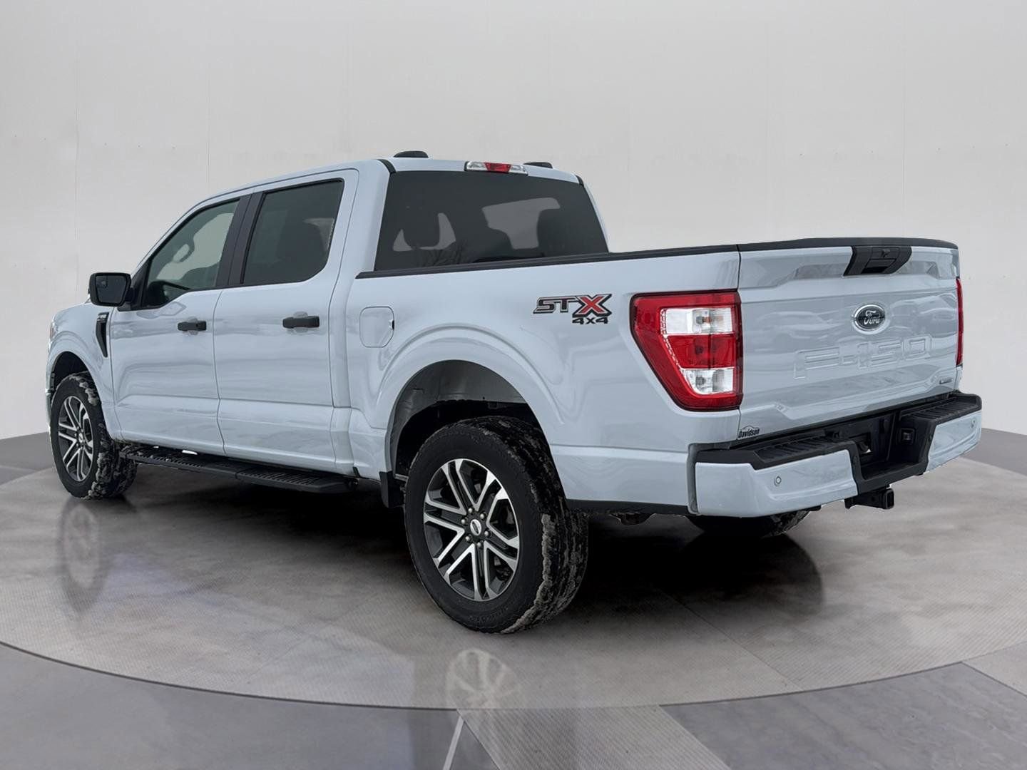 Certified 2022 Ford F150 XL w/ STX Appearance Package image 3
