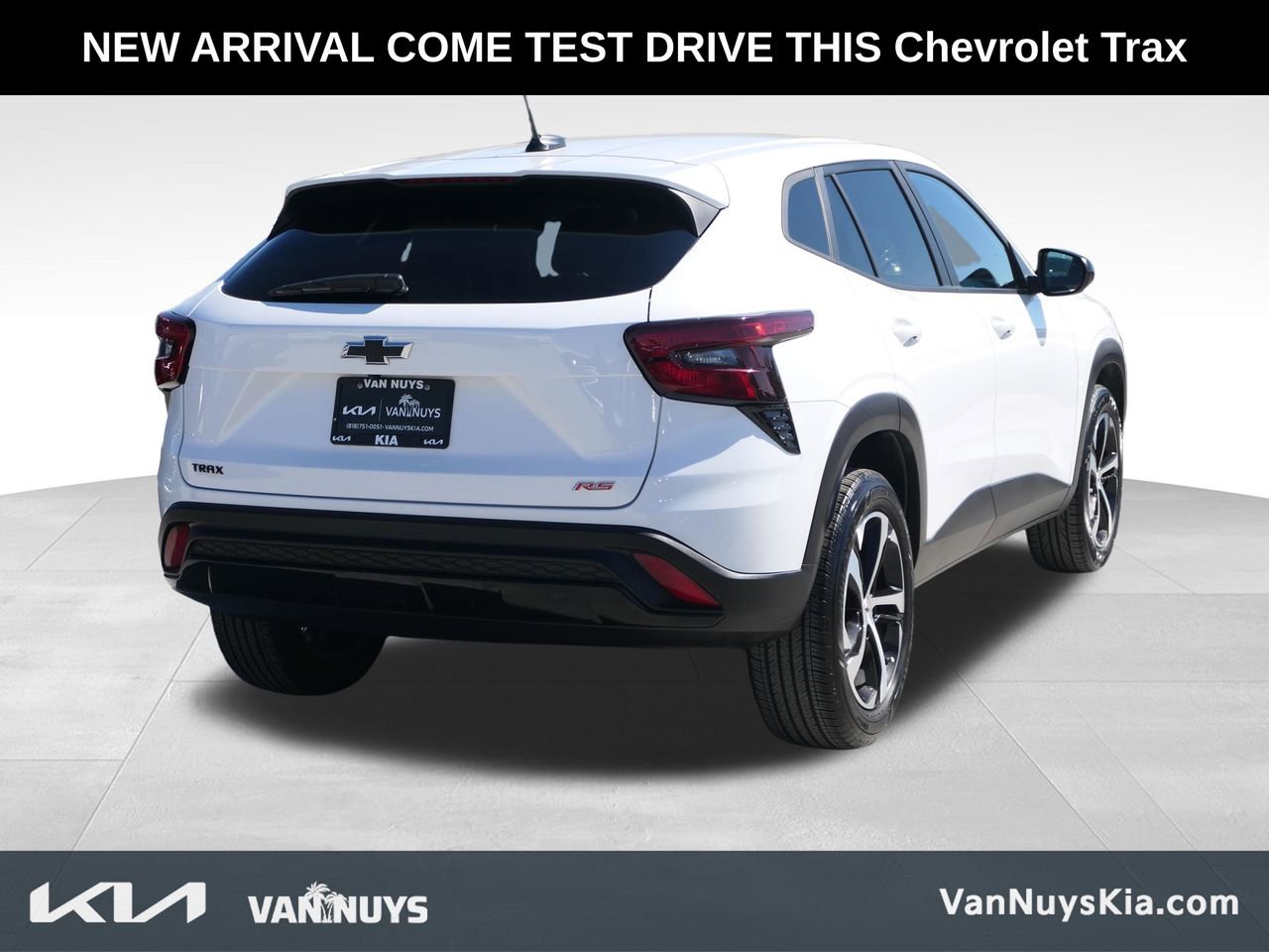 Used 2024 Chevrolet Trax RS w/ Driver Confidence Package image 3