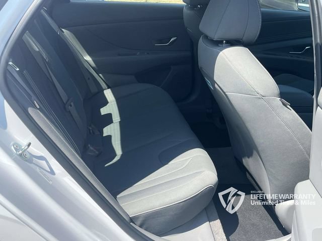 Certified 2025 Hyundai Elantra Sport FWD image 22