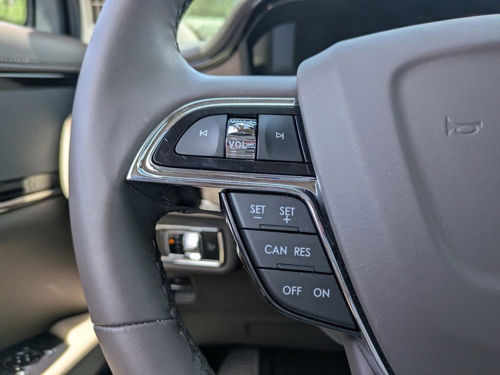 Used 2023 Lincoln Nautilus Reserve w/ Cargo Utility Package image 32