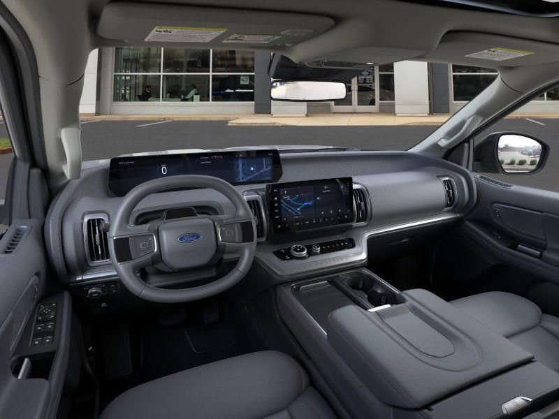 New 2025 Ford Expedition Active image 9