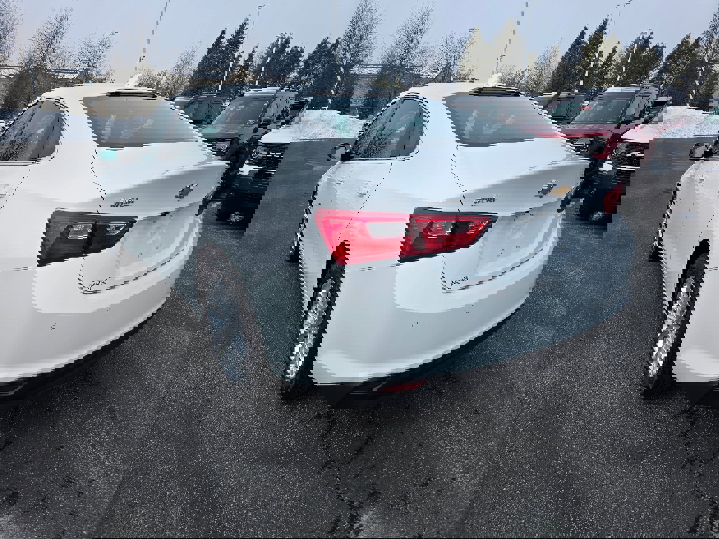 Used 2024 Chevrolet Malibu LT image 3